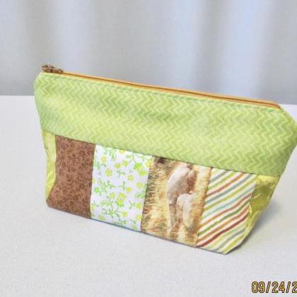 Brown And Green Zippered Pouch Bag Notions Or..