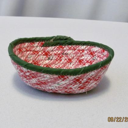 Small Red And Green Cotton Fabric Coil Bowl