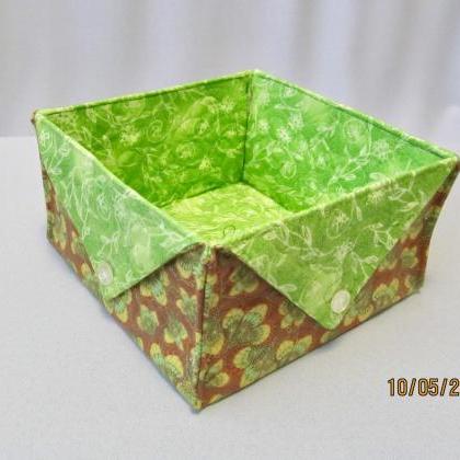 Green And Gold Cotton Fabric Quilted Box Square..