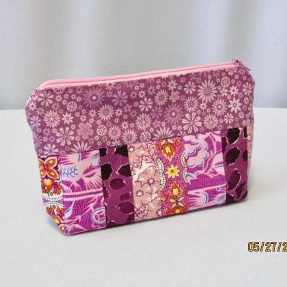 Cotton Fabric Knit/crochet Project Bag With Needle..